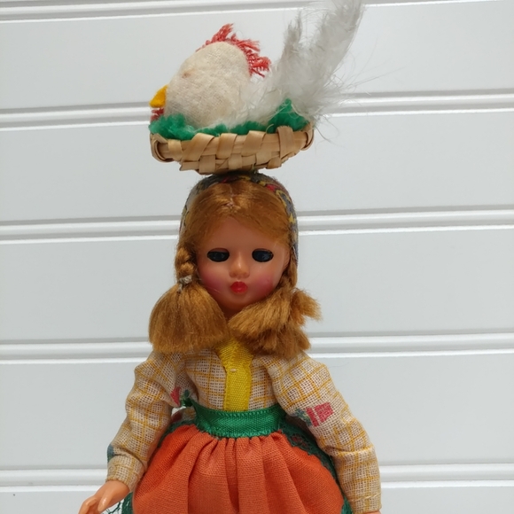 Vintage Portugal Girl Doll in Traditional Dress w/ Chicken Hat Souvenir Figurine - Picture 3 of 16